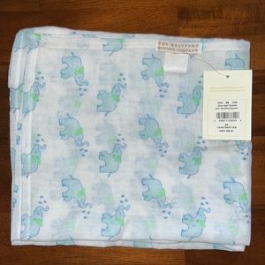 TBBC SET Silent Night Swaddle Ebullient Elephant Print